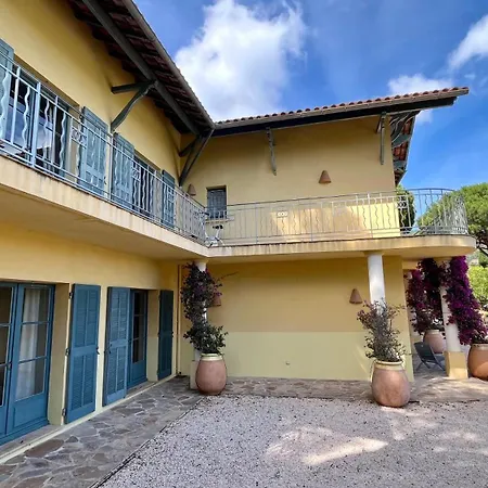 Style Colonial Villa