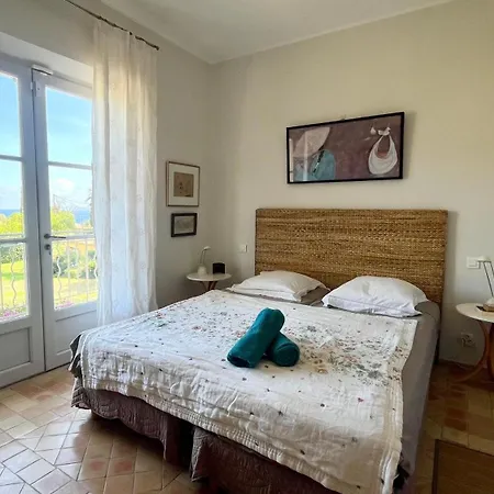 Style Colonial Villa