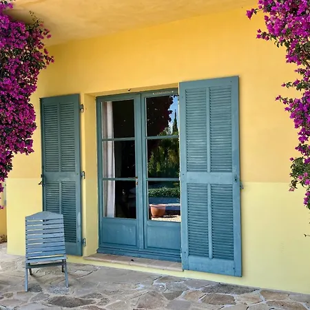 Style Colonial * Le Rayol-Canadel-sur-Mer