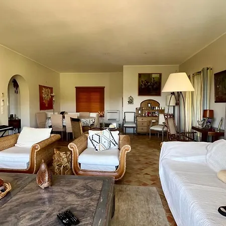 Style Colonial Vila Le Rayol-Canadel-sur-Mer